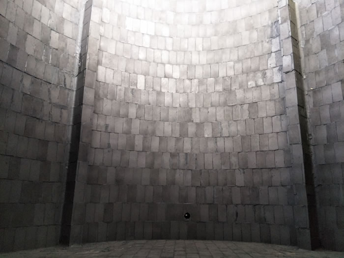 沁陽市恒瑞實業有限公司在耐氫氟酸、氟硅酸設備中碳磚襯里施工